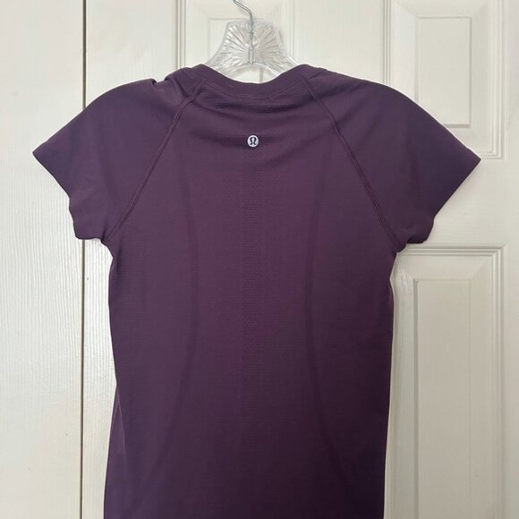 Lululemon Swiftly Tech Short-Sleeve Shirt 2.0 Hip Length - Picture 2 of 2